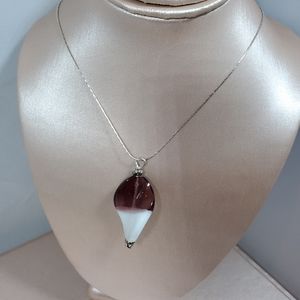 Nwot amethyst & white glass pendant & silver chain